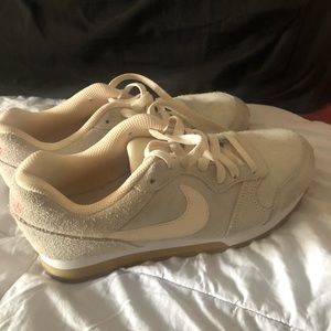 Womens nikes